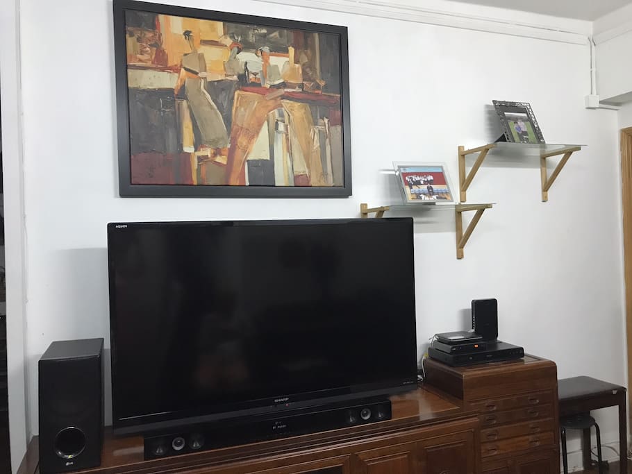 TV