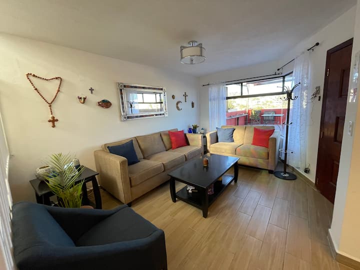 Casa Naranja = Cute+clean+parking - Ensenada