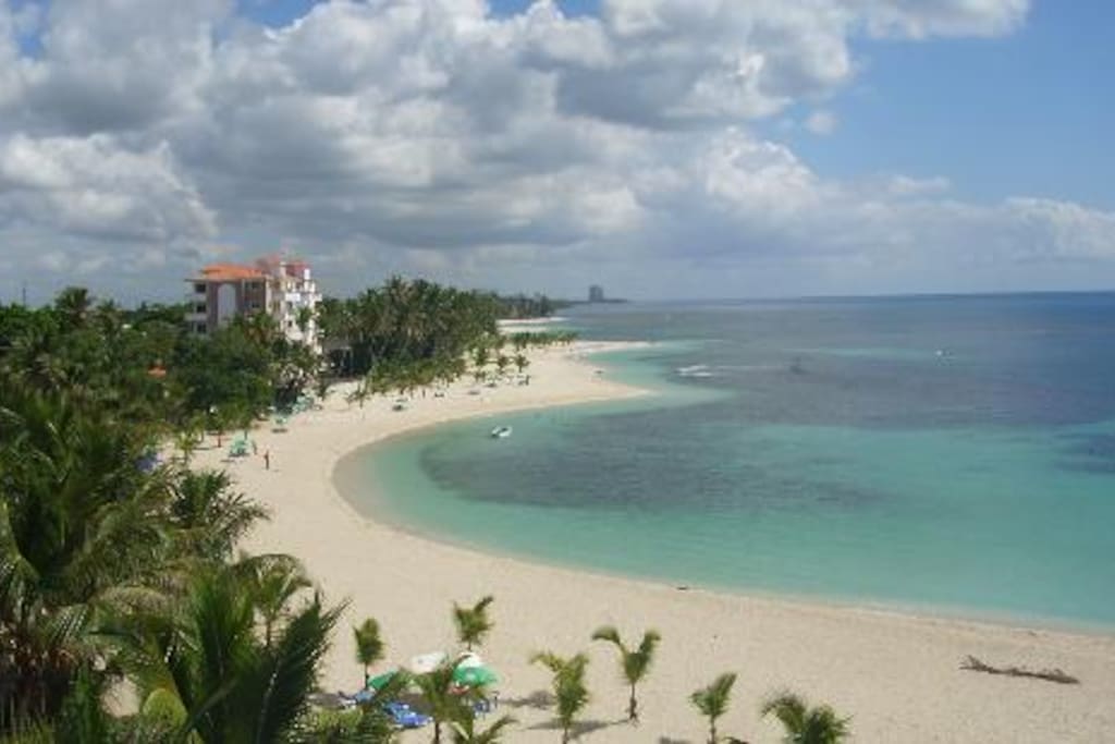 2 min walking to the most beautiful white sand and blue water beach