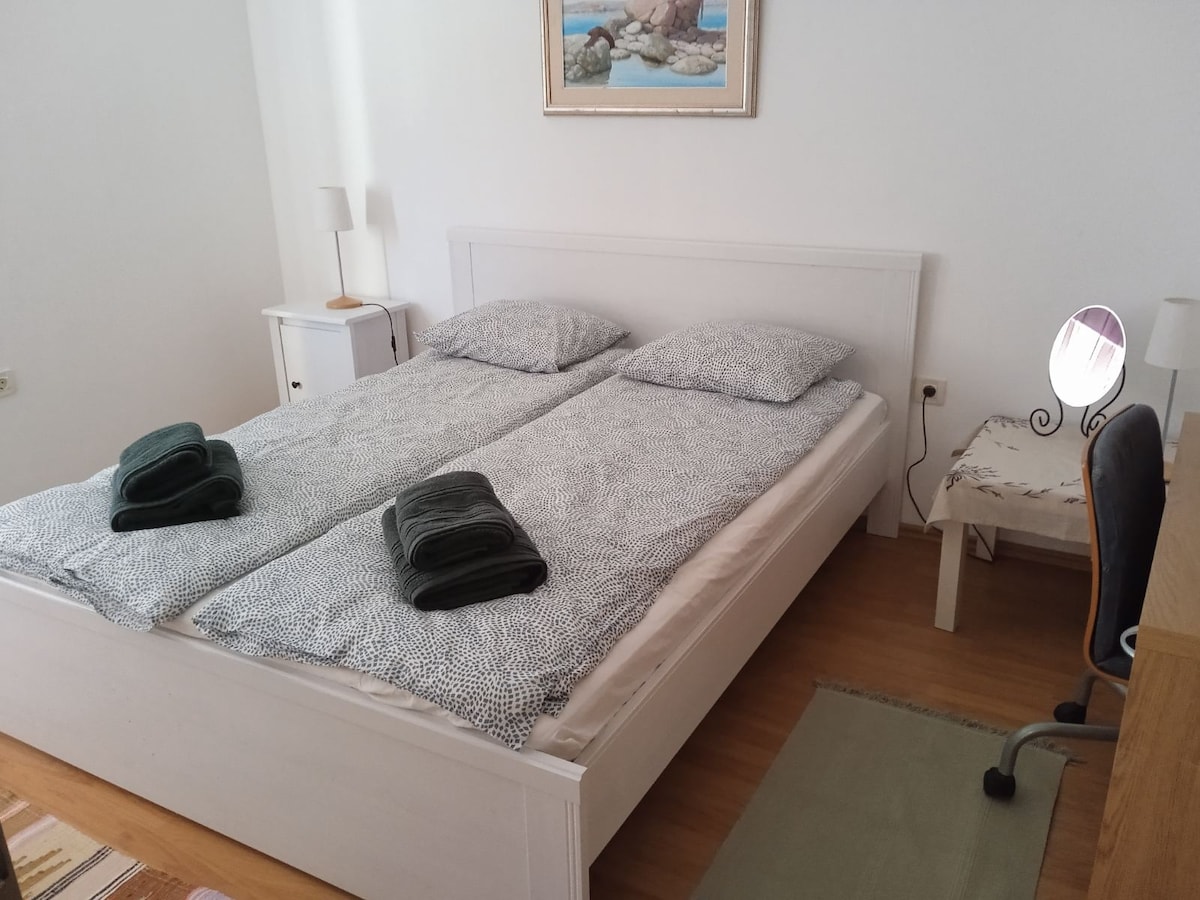1A  · Comfort apartment with Vineyard view