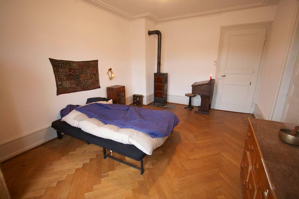 double bed room 1.