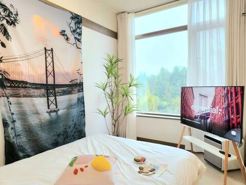 Daejeon/Government Building Station 3 minutes/DCC/Sacred Heart Cathedral/Business/4 people available/Cozy loft/Free parking/Dunsan/Netflix
