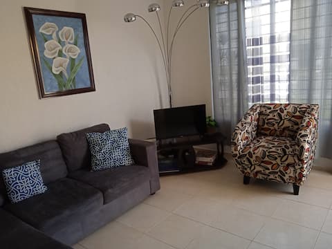 Popular Airbnb listing: Complete house for a beautiful family stay 🌞 in Fraccionamiento Gran Santa Fe Ii