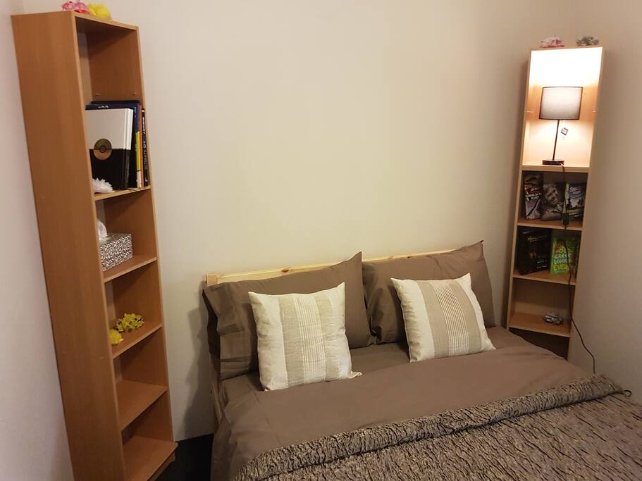 second room(view 1)