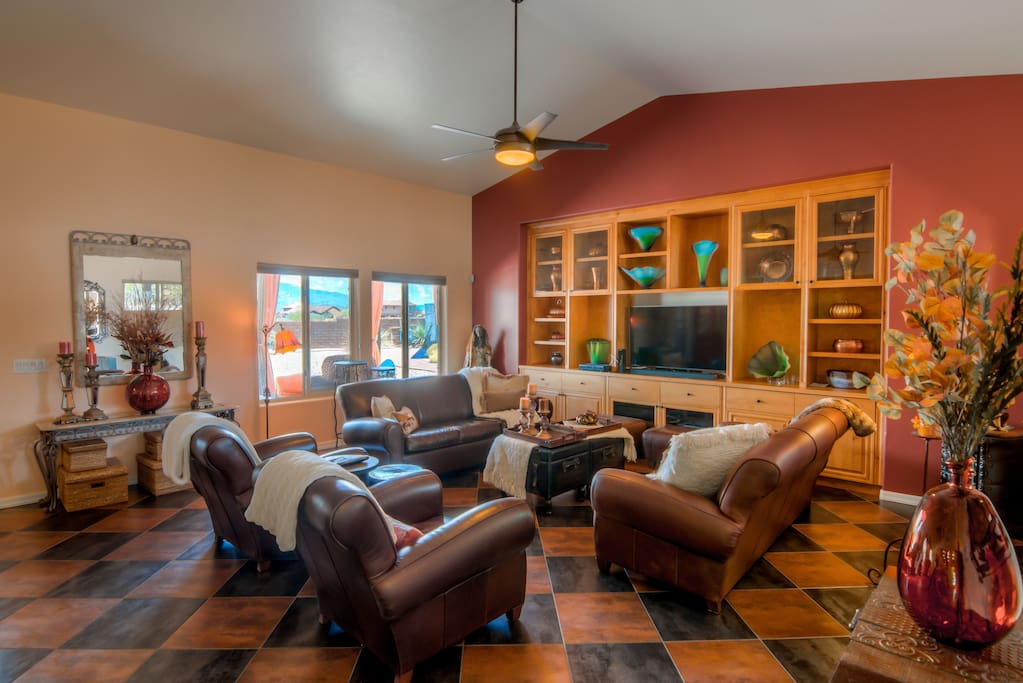 Great Room - Leather Seating and Southwest Decor