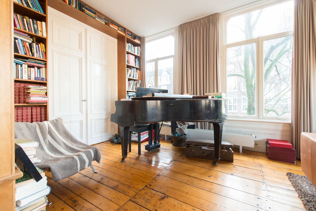 living room, piano, library