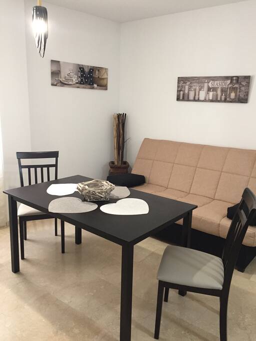 Saloncito con sofá cama para dos personas