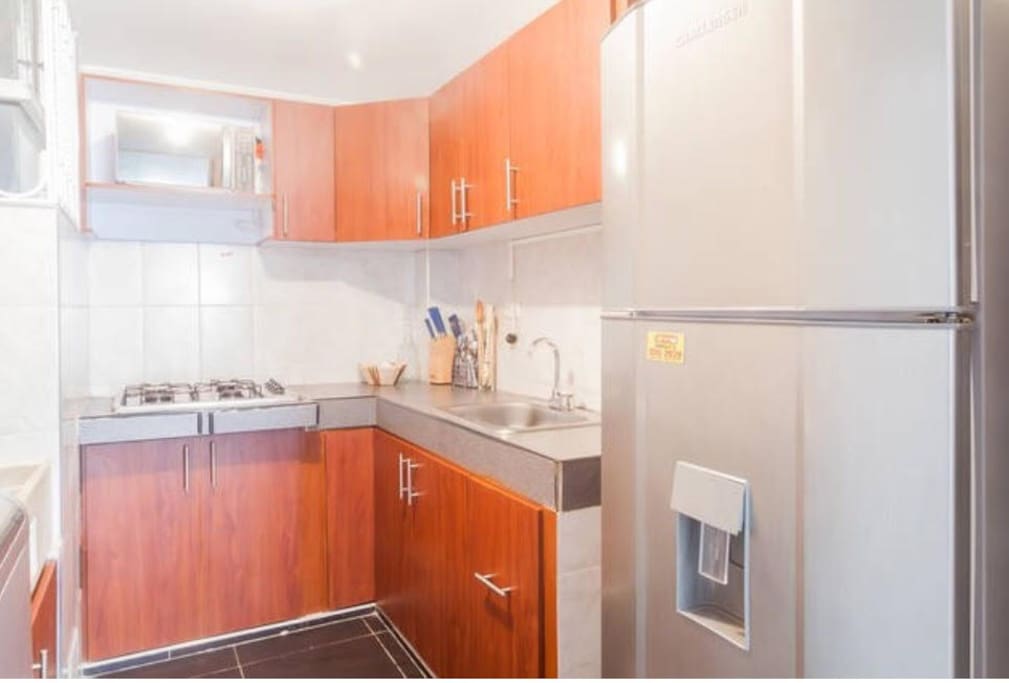 Enjoy cooking?
Relax and Save Money with FULLY EQUIPPED KITCHEN with microwave, fridge, stove, crockery, cutlery, pots, sartens, electric Coffe maker, blender, glassware and water filter. FREE use of Washer.