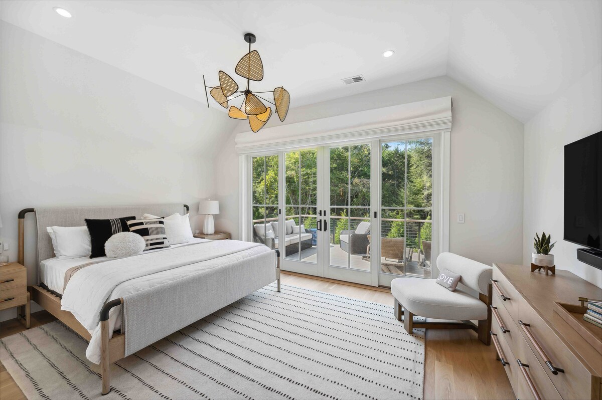 Junior Suite con Terrazza Esterna
Letto matrimoniale grande
con finiture elettroniche di
secondo livello