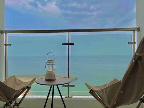 Sea front view/inner room sunrise/sound of waves/orange sunrise/1 minute beach cut/new construction/Netflix/Pocha Street