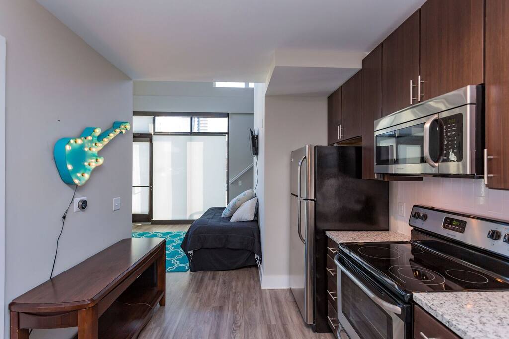 25 ft ceiling unique loft!
