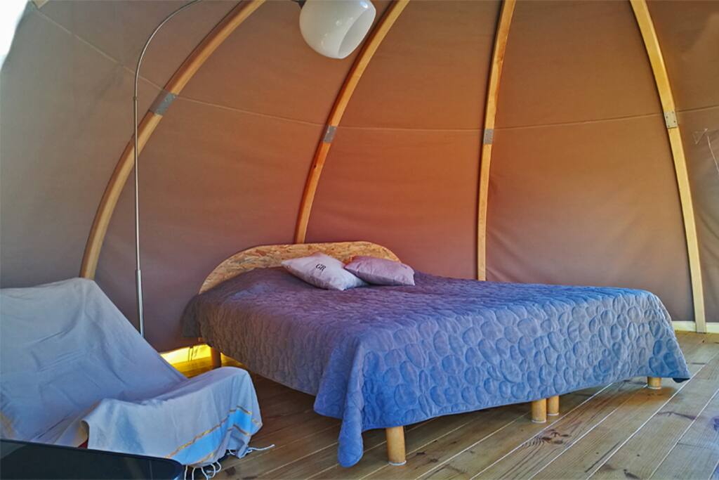 Grand lit en 160 cm