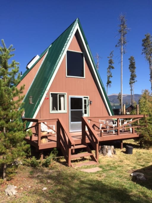 A Frame Cabin with sunny deck and view of Mt. Baldy.
