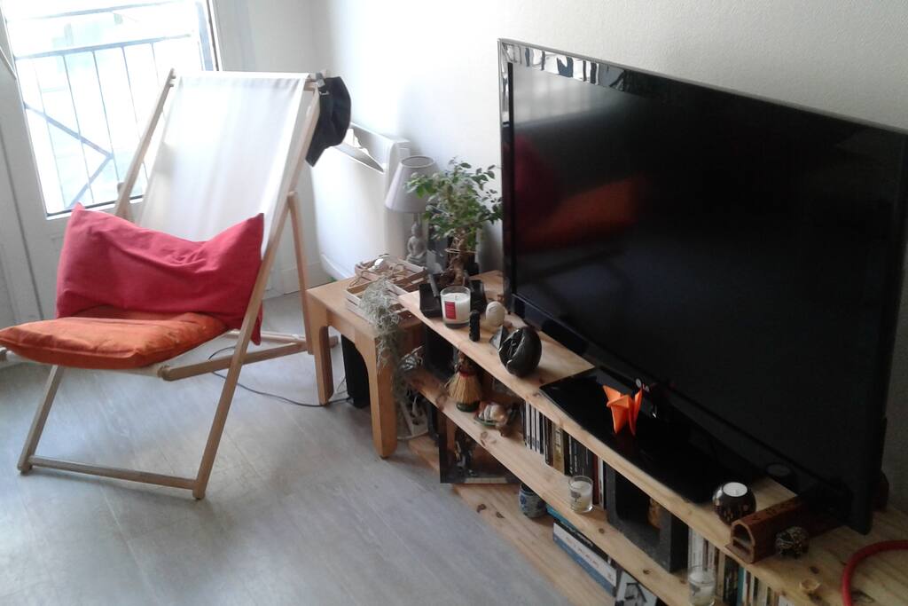 Vous avez accès à la TV ainsi qu'au WIFI
