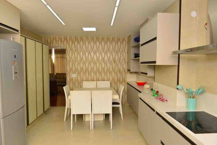 Wonderful ap 300m2 between Arpoador and Copacabana gallery image 5