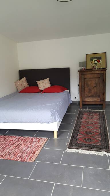 chambre 2 (dans dépendance)