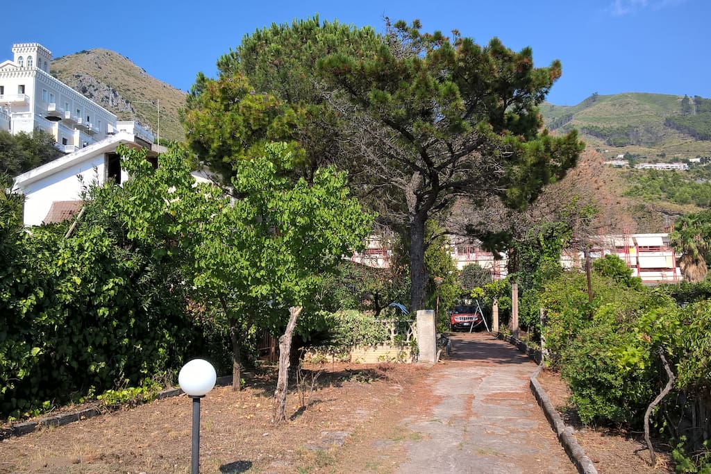 vialetto di entrata