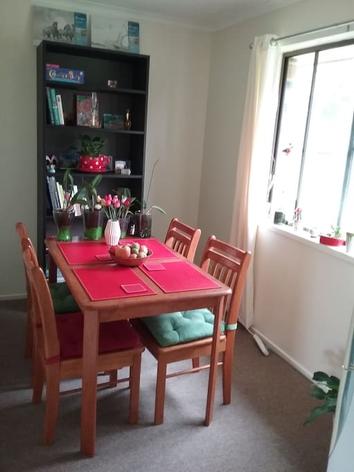 Dining room.