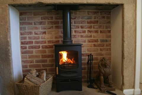 Top performing Airbnb: 2 Percy Cottages, minutes walk from Alnwick Castle in Alnwick