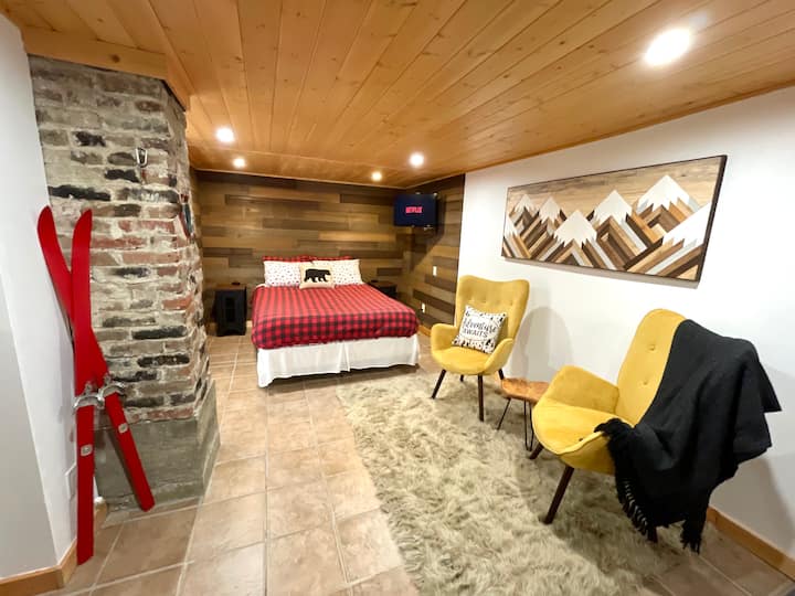 Rossland Vacation Rentals & Homes British Columbia, Canada Airbnb