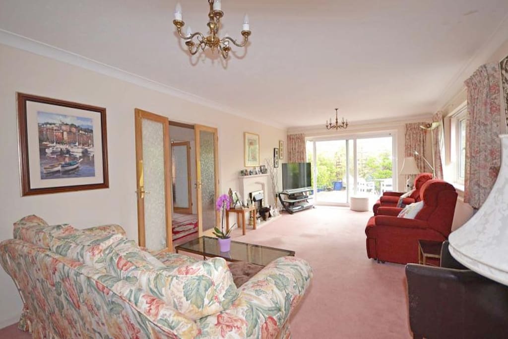 Private sitting room with Netflix and Sky TV