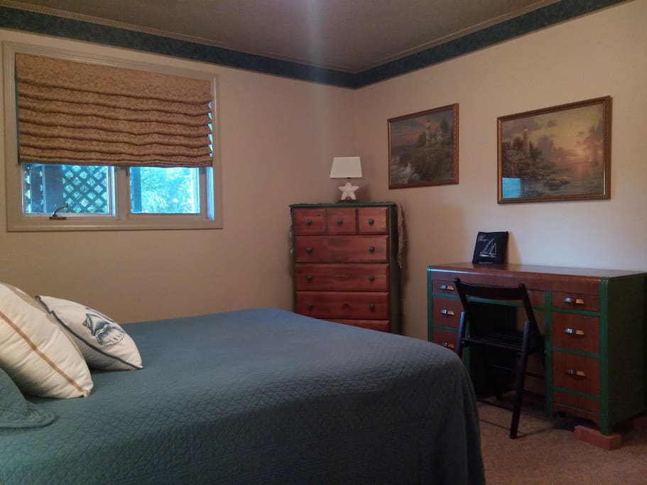 Blue & Gold Room