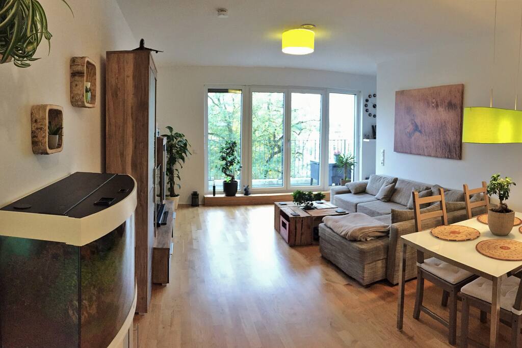 Living Room (2)