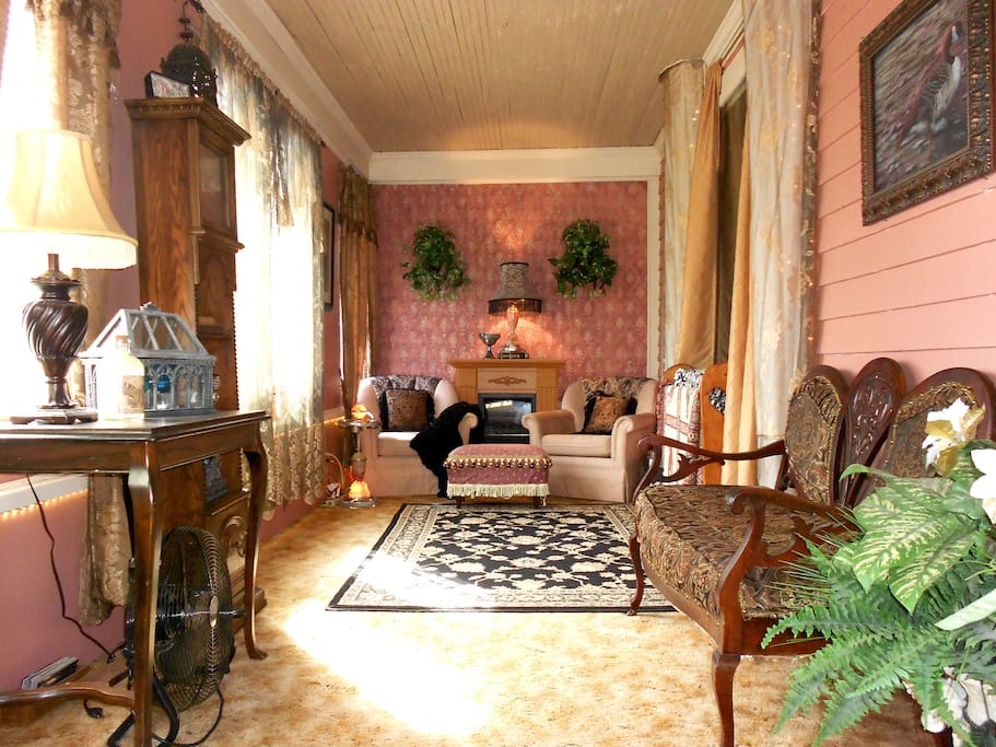 Private front porch can sleep 3 comfortably