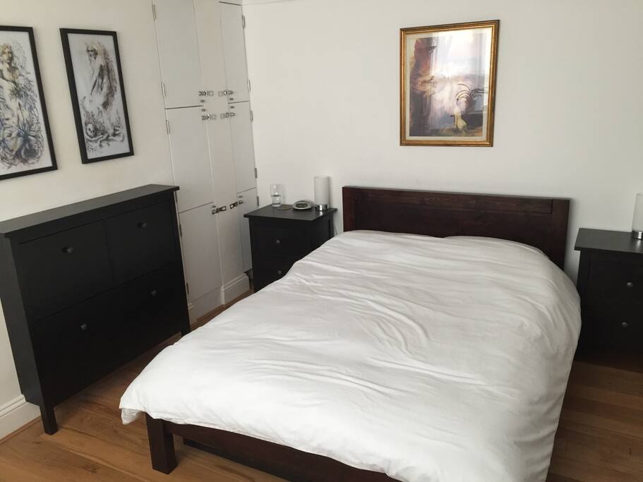 Bedroom with double bed
