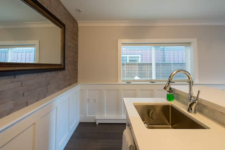 Modern designed Grand Blvd studio