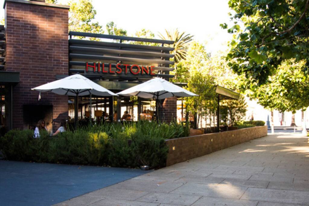 Photo de Hillstone Embarcadero à Telegraph Hill