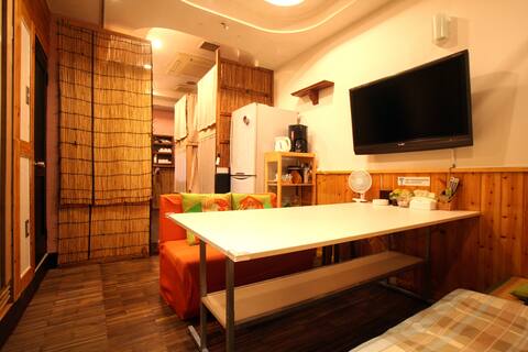 Limited to one group per day at the Pokapoka Hotel