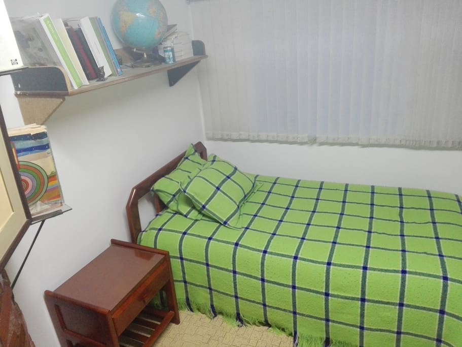 habitación con baño