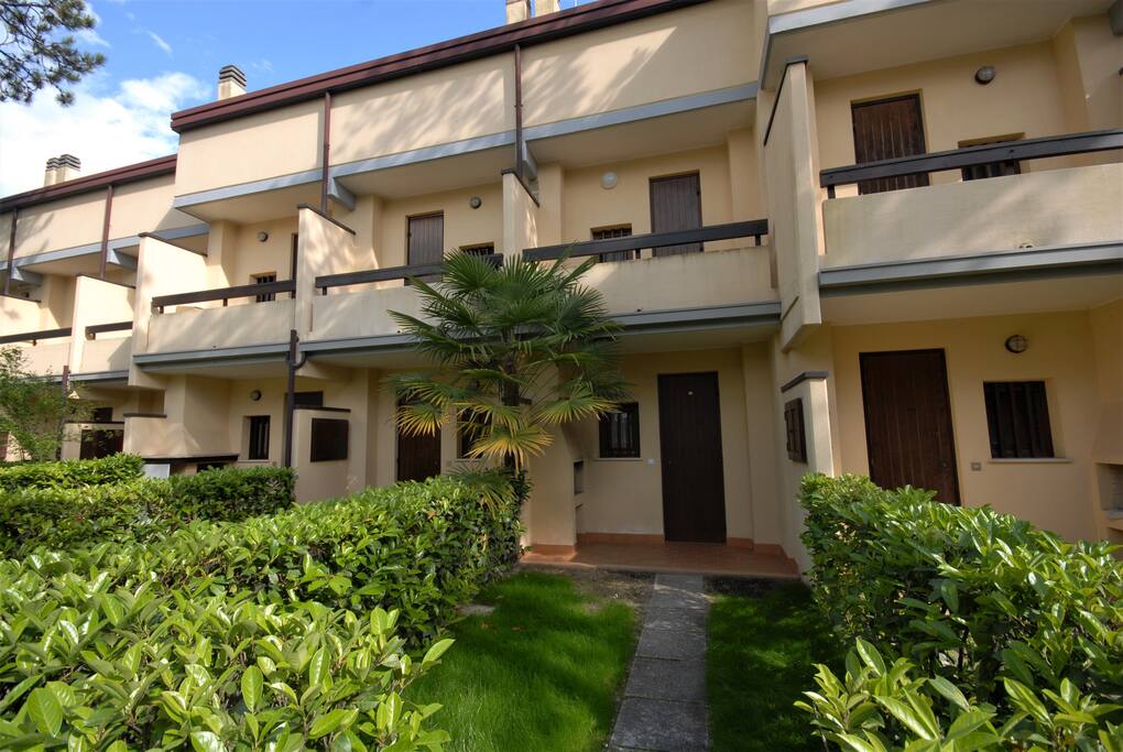 Esterno | Exterior view