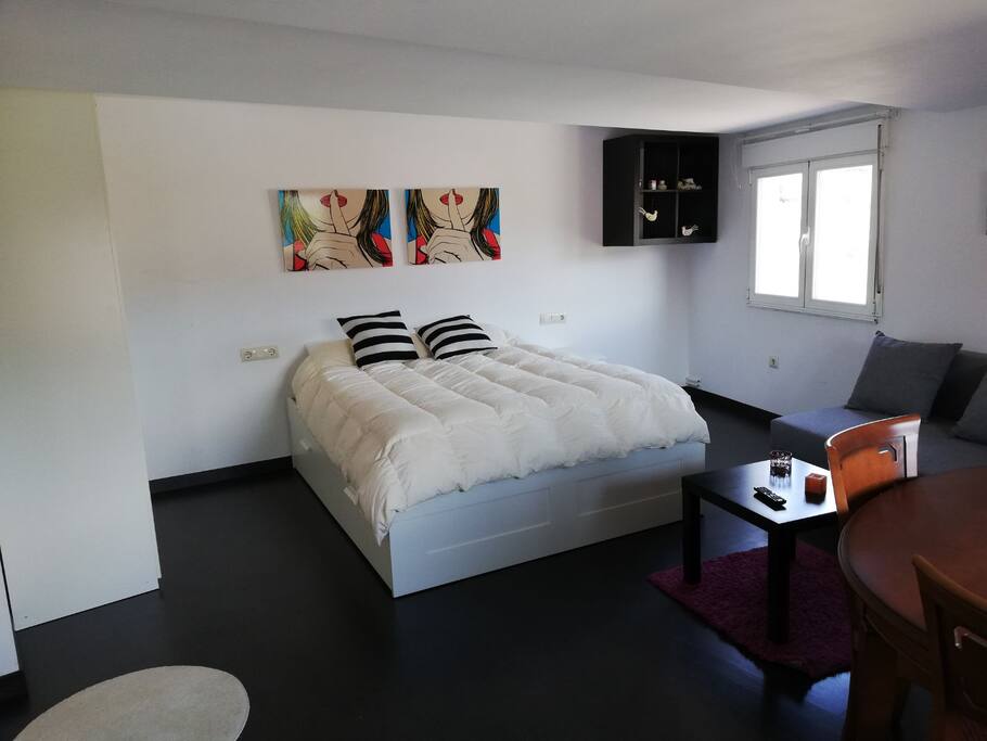 Habitación amplia.