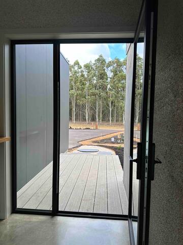 *NEW* Indica HEMP HOUSE: Luxe 4X4-Hot Tub-Cinema gallery image 3