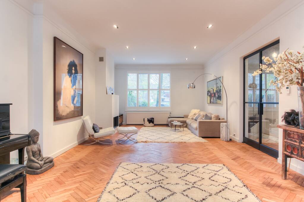 Ground floor:
Living room