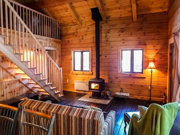 Chalet Bois Rond Bord Rivière Jacques Cartier +Spa - Stoneham-et-Tewkesbury