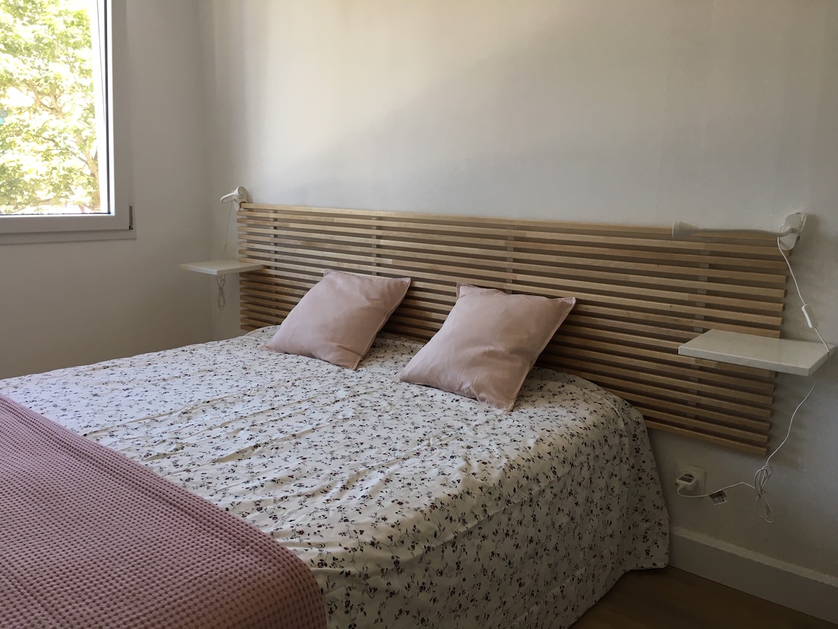 Top Airbnb: Apartment in Perros city center, walking distance to the beach in Perros Guirec