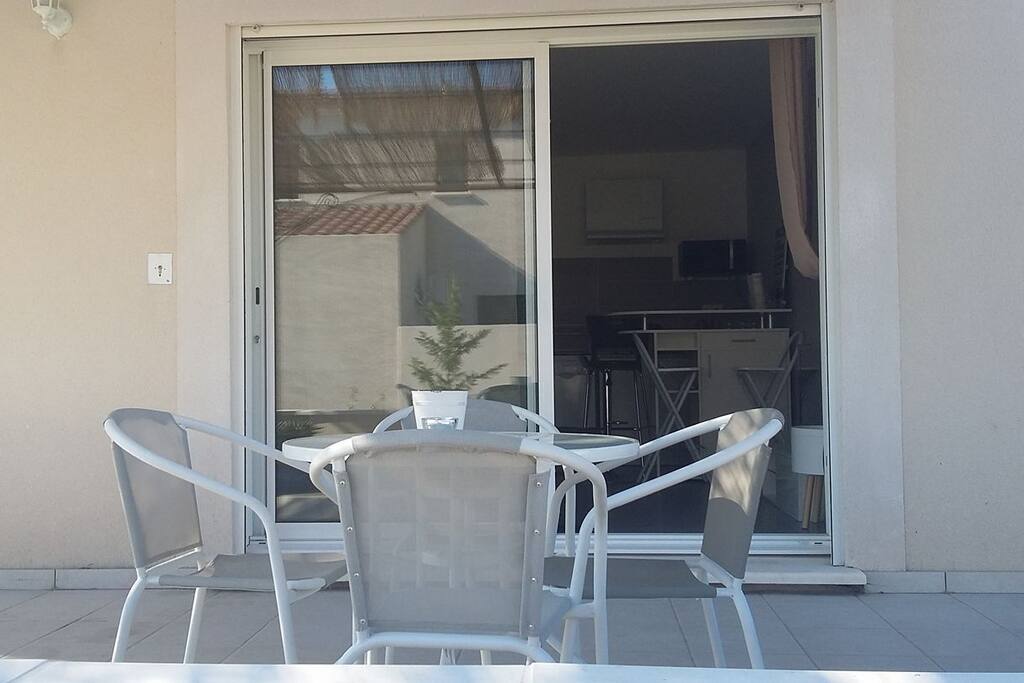 terrasse vue du jardin