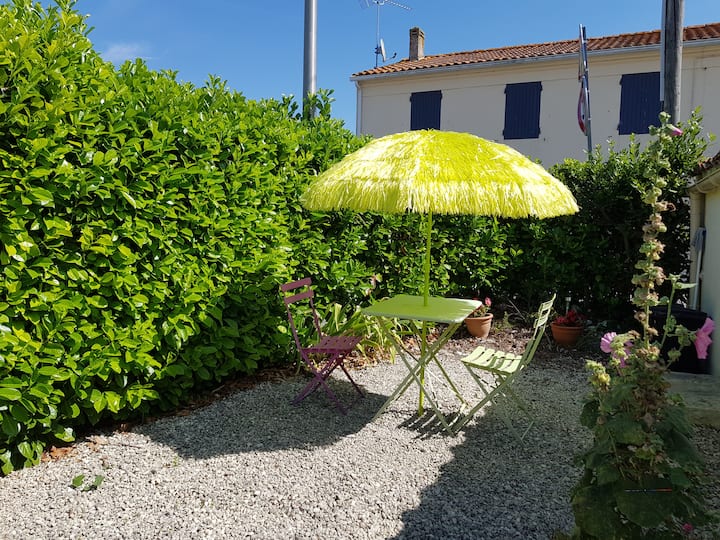Self catering studio near La Rochelle Apartments for Rent in Chambon