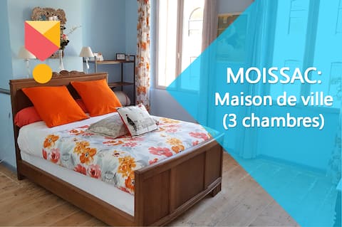 Traditional house in the old city -ENGLISH-