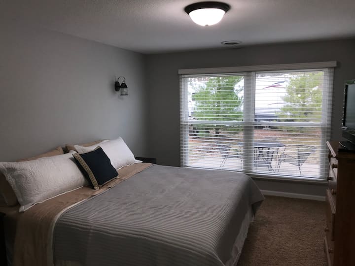 Timberlake OASIS-Golf, camp, boat, fish & hike!!