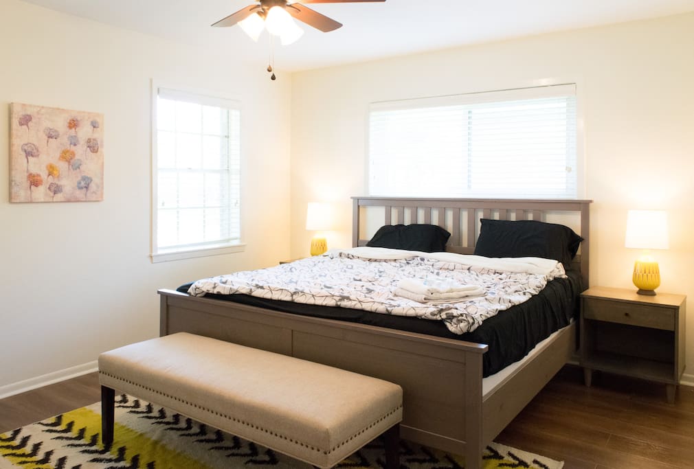 Guest room. King bed.