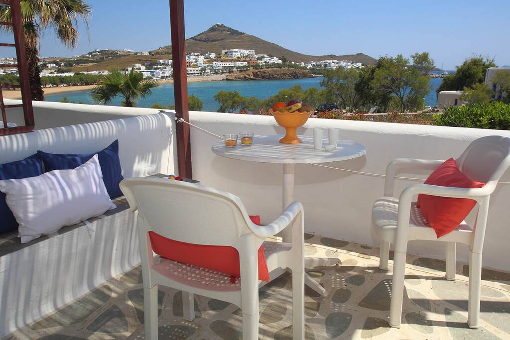 Ampio balcone vista mare