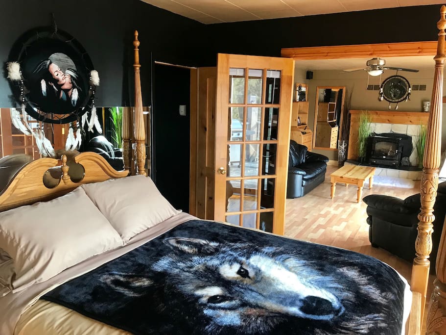 Master Suite Bedroom 2:
Very Cozy Perfect Couples Retreat! Enjoy the ambiance of the fire! Moon! Stars, Mountains, Nature ...Sliding door on the right to your own private deck.