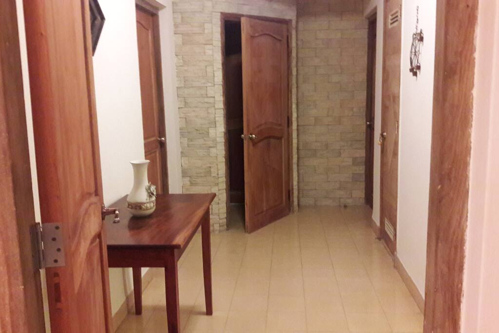 Lobby de acceso a las habitaciones