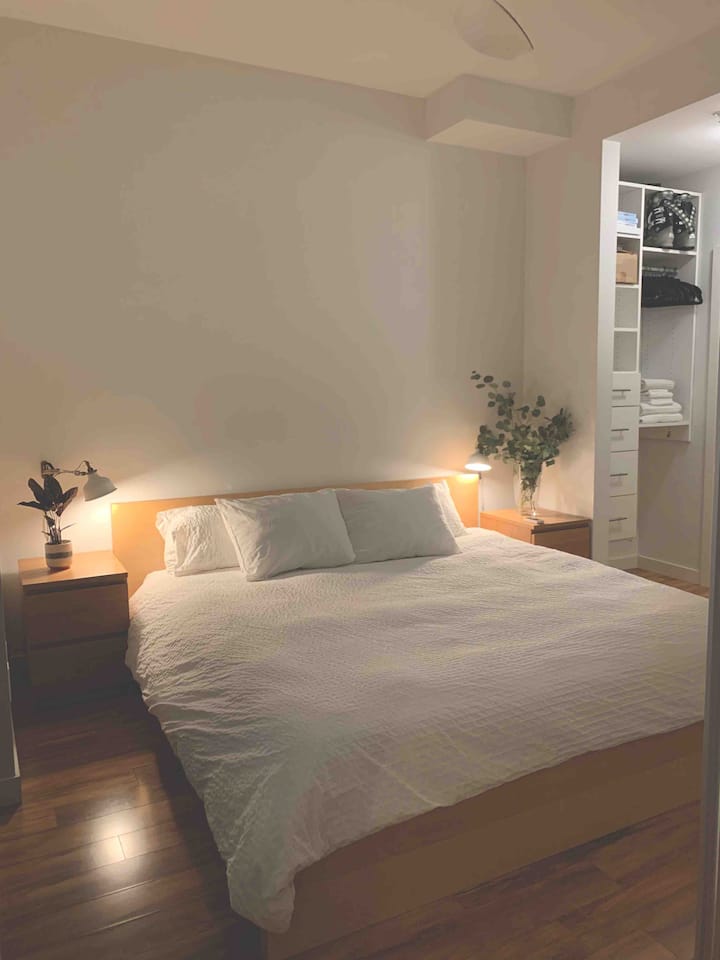 Mfalme "Kitanda cha mbinguni cha Westin" 