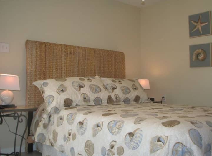 Chumba cha malkia chini