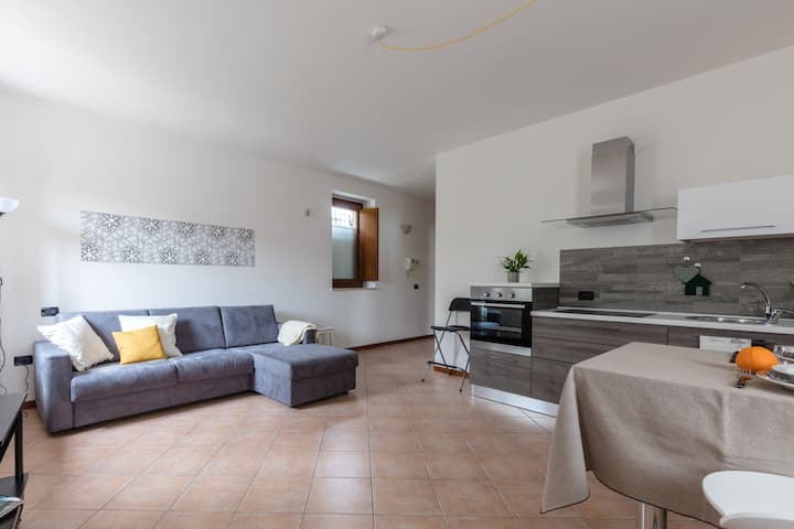 Beautiful And Sunny Apartment In The City Center - Desenzano del Garda